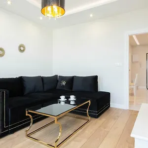 Aura Sky By Renters Apartament Warszawa